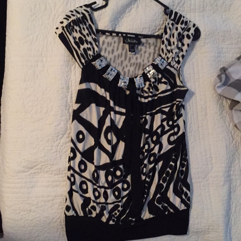 NeuVa sleeveless top